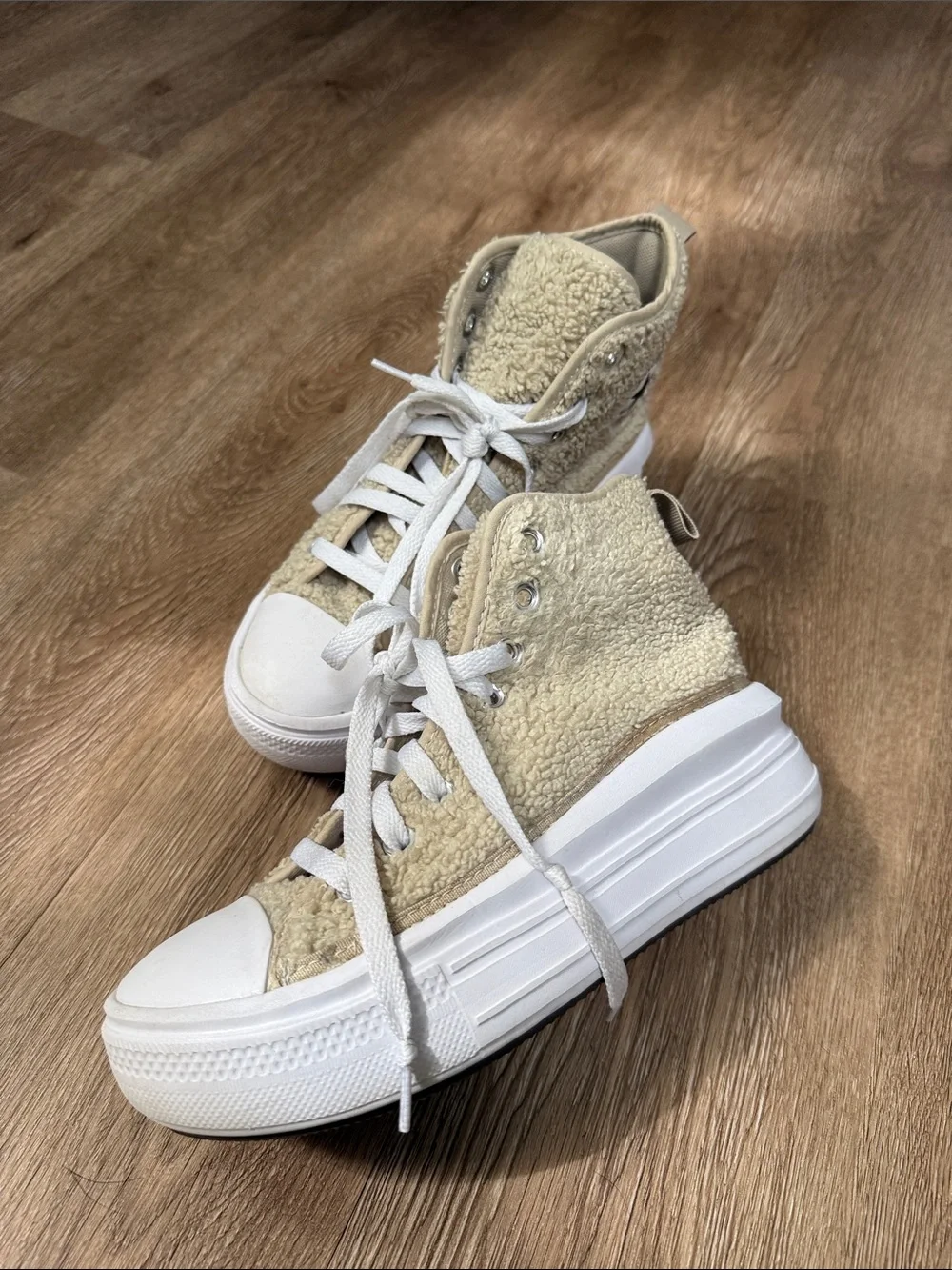 Converse Kids Beige Sherpa Chuck Taylor Platform High-Tops